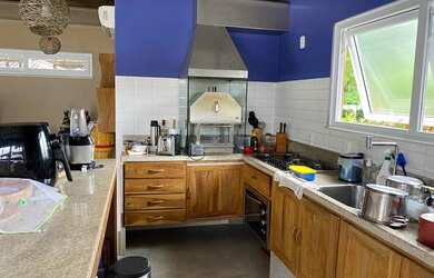 Imagem 6: Linda Casa na Penha, Porteira Fechada, Cond. Fechado, 3 Suítes, Piscina, Fino Acabamento!!