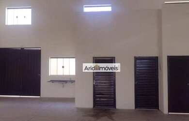 Imagem: O depósito possui 255m² de Área e está localizado em Chácara