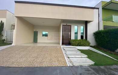 Imagem: A casa em condomínio possui 3 Dormitórios, 1 Banheiro, 2 Vagas