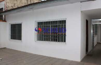 Imagem: O depósito possui 3 Vagas na garagem, 96m² de Área e está