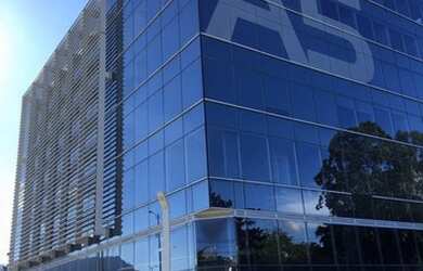 Imagem: O depósito possui 1 Vaga na garagem, 25m² de Área e está