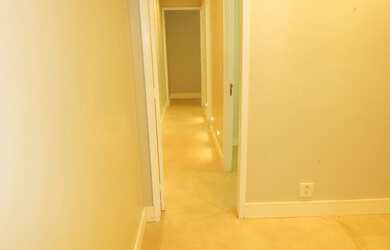 Imagem 3: Sala na Rua Lopes Trovão, 52 1ª quadra praia