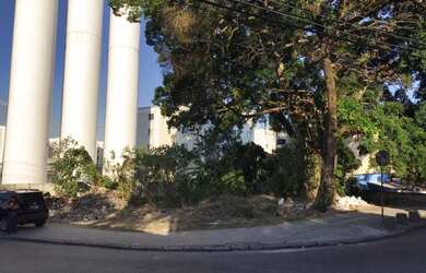 Imagem: O terreno possui 630m² de Área e está localizado em Santa