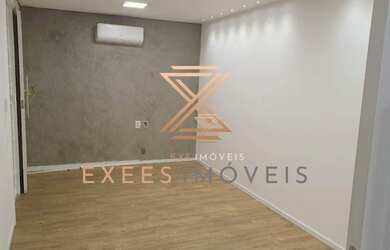 Imagem: O depósito possui 3 Vagas na garagem, 240m² de Área e está