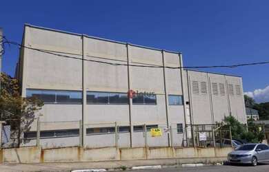 Imagem: O depósito possui 1.579m² de Área e está localizado em