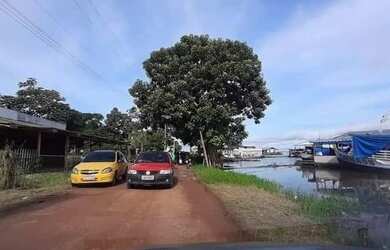 Imagem 2: Lote/Terreno com 27.000 m2 de frente p o Rio Solimões