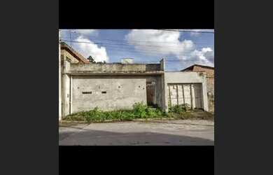 Imagem: A casa à venda possui 5 Dormitórios, 4 Banheiros, 4 Vagas
