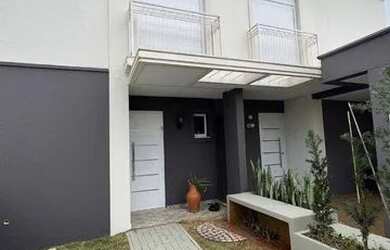 Imagem: A casa em condomínio possui 3 Dormitórios, 3 Banheiros, 2