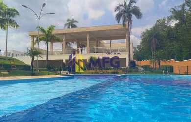 Imagem: A casa em condomínio possui 3 Dormitórios, 1 Banheiro, 4 Vagas