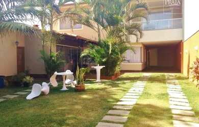 Imagem: A casa possui 5 Dormitórios, 5 Banheiros, 5 Vagas na garagem