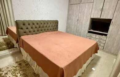 Imagem: A casa possui 2 Dormitórios, 2 Banheiros, 1 Vaga na garagem