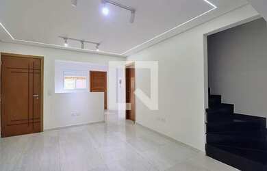 Imagem: A casa em condomínio possui 3 Dormitórios, 3 Banheiros, 2