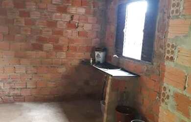 Imagem 4: Alugo Casa Contendo Vao Grande Banheiro 250$ Não Paga Agua Nem Luz Wats...