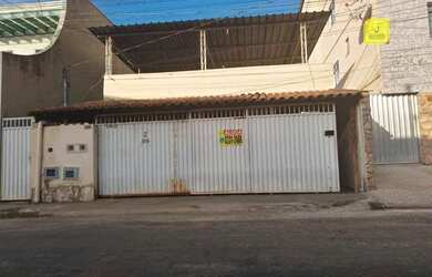 Imagem: A casa possui 2 Dormitórios, 1 Banheiro, 80m² de Área e