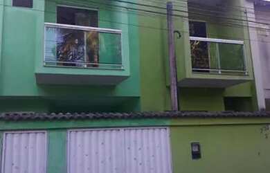 Imagem: A casa possui 2 Dormitórios, 2 Banheiros, 1 Vaga na garagem