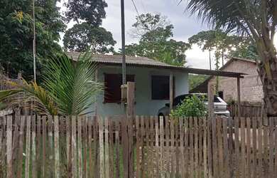 Imagem: A casa possui 2 Dormitórios, 2 Banheiros, 1 Vaga na garagem