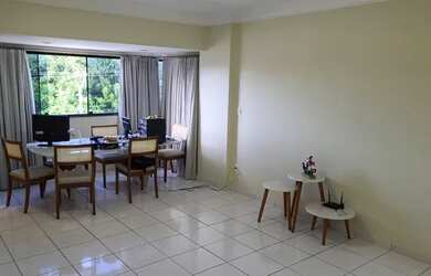 Imagem: O apartamento possui 4 Dormitórios, 3 Banheiros, 2 Vagas na