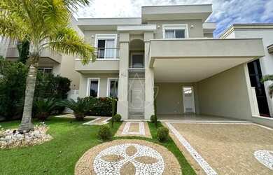 Imagem: A casa em condomínio possui 3 Dormitórios, 5 Banheiros, 4