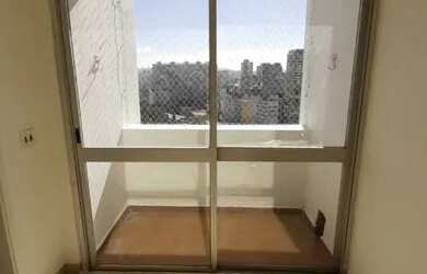 Imagem: O apartamento possui 1 Dormitório, 1 Banheiro, 1 Vaga na garagem