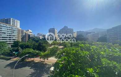 Imagem: O apartamento possui 4 Dormitórios, 4 Banheiros, 1 Vaga na