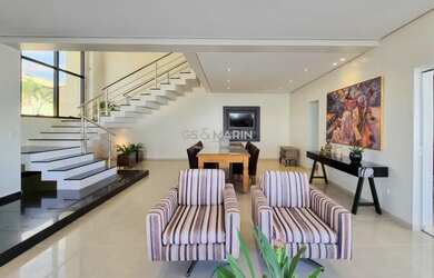 Imagem: A casa em condomínio possui 3 Dormitórios, 3 Banheiros, 2