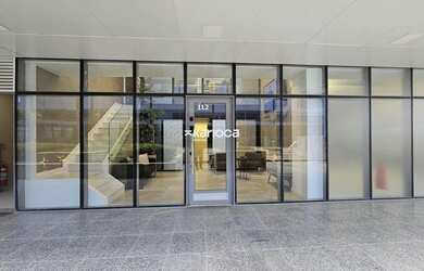 Imagem: O depósito possui 1 Vaga na garagem e 145m² de Área e está