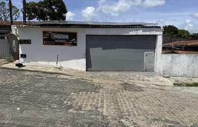 Imagem: A casa possui 5 Dormitórios, 5 Banheiros, 5 Vagas na garagem