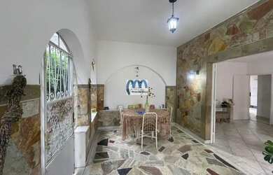 Imagem 3: Casa à venda com 3 quartos, 84m²