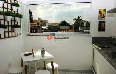 Imagem: O apartamento possui 2 Dormitórios, 1 Banheiro, 2 Vagas na