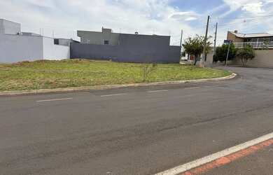 Imagem: O terreno possui 273m² de Área e está localizado em Loteamento