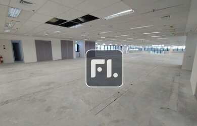 Imagem: O depósito possui 5 Vagas na garagem, 704m² de Área e está