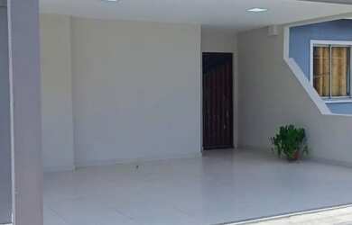 Imagem: A casa em condomínio possui 3 Dormitórios, 2 Banheiros e