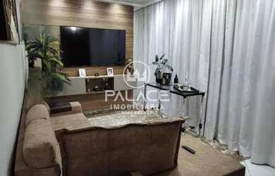 Imagem: A casa possui 2 Dormitórios, 2 Banheiros, 2 Vagas na garagem