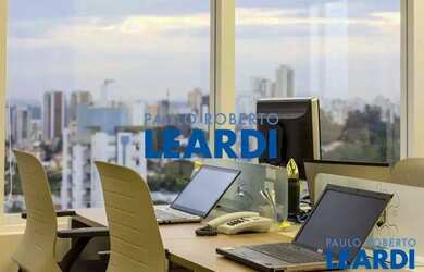 Imagem: O depósito possui 5 Vagas na garagem, 298m² de Área e Imóvel