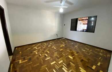 Imagem 6: Casa para alugar ou vender com piscina, 5 quartos sendo 1 suíte na Região...