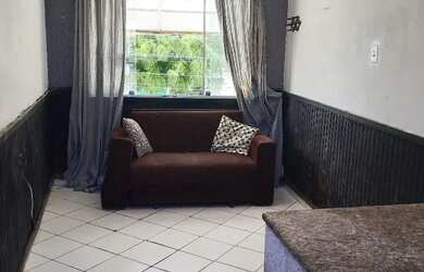 Imagem: A kitnet possui 1 Dormitório e 1 Banheiro e está localizado