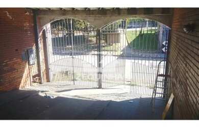 Imagem 3: Residencial - Km 18. Área de serviço, 160m² de Área, 2 Vagas na garageme4...