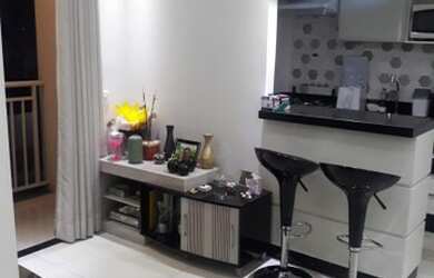 Imagem: O apartamento possui 2 Dormitórios, 1 Banheiro, 1 Vaga na garagem