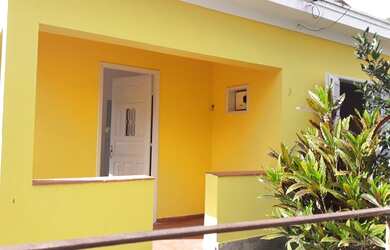 Imagem: A casa possui 3 Dormitórios, 1 Banheiro, 96m² de Área e está