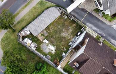 Imagem 5: Lote em condomínio para venda com 320 metros quadrados em Butiatuvinha...