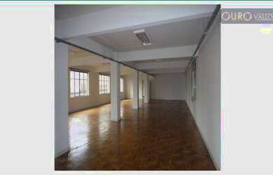 Imagem: O depósito possui 550m² de Área e está localizado em Centro