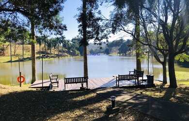 Imagem: O terreno possui 460m² de Área e está localizado em Bragança