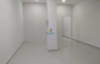 Imagem: O depósito possui 40m² de Área e está localizado em Barro