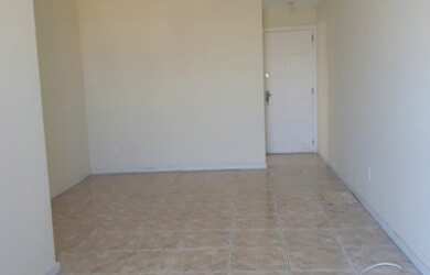 Imagem 2: CABO FRIO - Apartamento Padrão - Braga