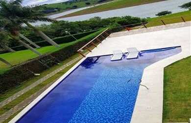 Imagem: A casa em condomínio possui 5 Dormitórios, 5 Banheiros, 4