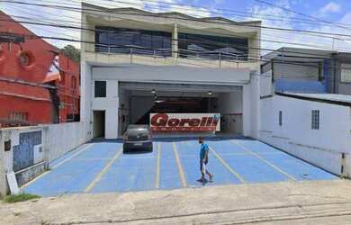 Imagem: O depósito possui 5 Vagas na garagem, 450m² de Área e está