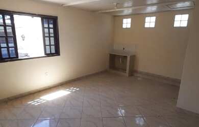 Imagem: A casa possui 2 Dormitórios, 1 Banheiro, 70m² de Área e está