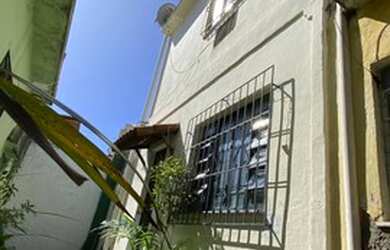 Imagem: A casa possui 1 Dormitório, 2 Banheiros, 36m² de Área e