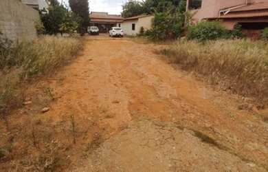 Imagem: O terreno possui 800-0m² de Área e está localizado em Setor