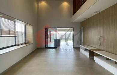 Imagem: A casa possui 4 Dormitórios, 5 Banheiros, 4 Vagas na garagem